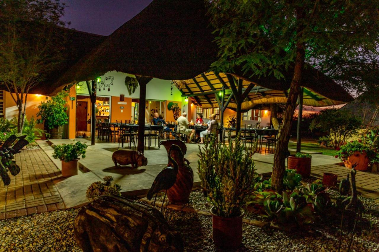 Lion'S Den Guesthouse Очиваронго Екстер'єр фото